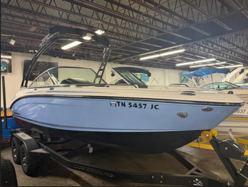 2023-Chaparral-21-Surf-6627 | Nashville, TN | Boat Dealership